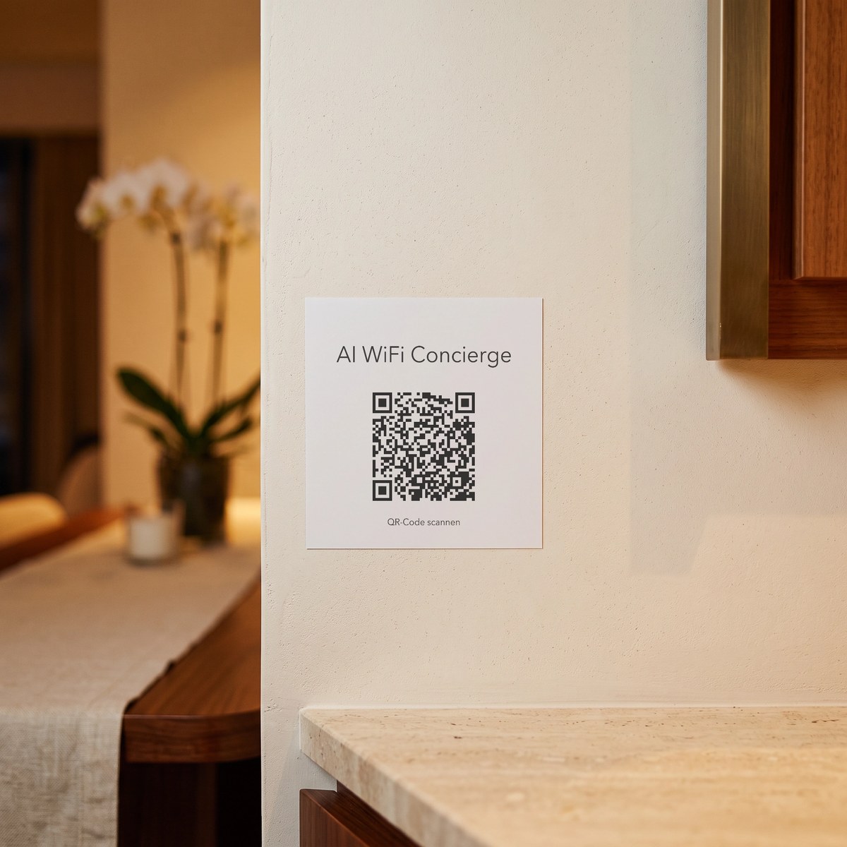 Schild „AI WiFi Concierge“ aus Sticker im Eingangsbereich eines Luxushotels
